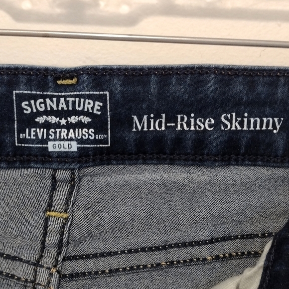 Signature by Levi Strauss - Mid Rise Skinny Jeans - Picture 11 of 14